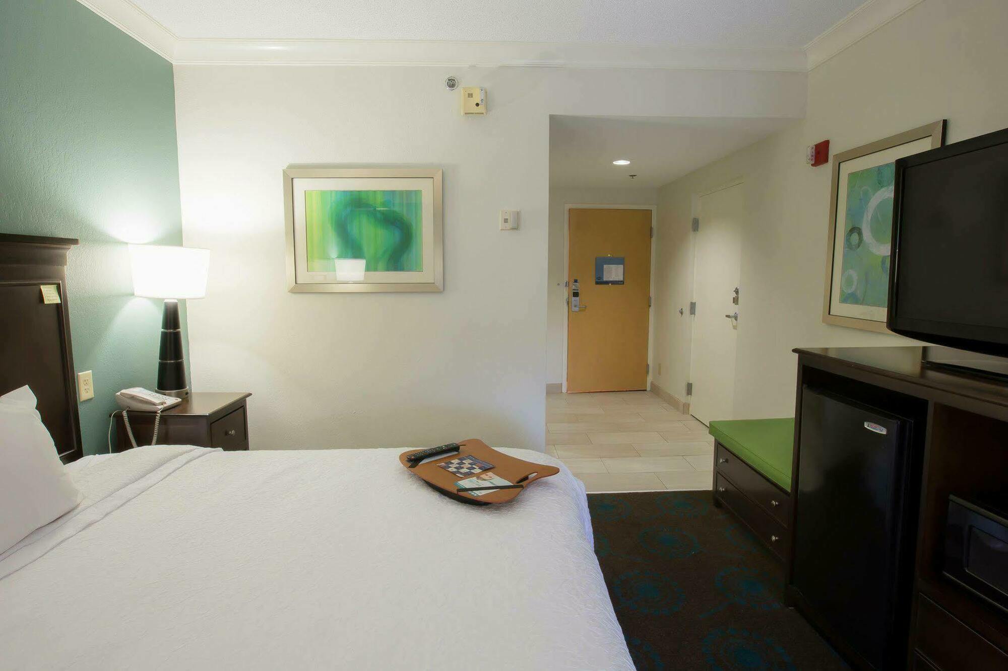 Hotel Hampton & Mooresville