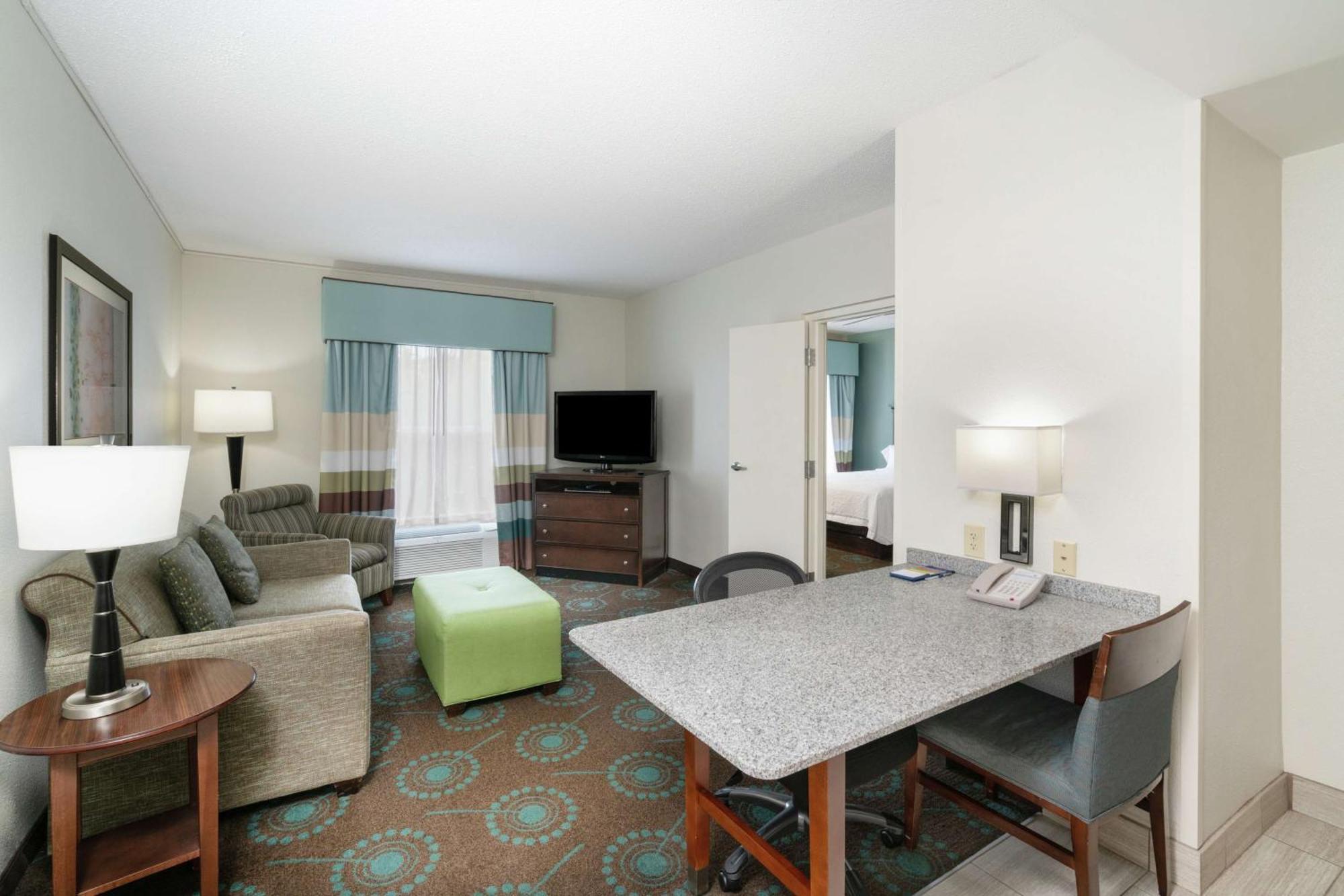 Hotel Hampton &