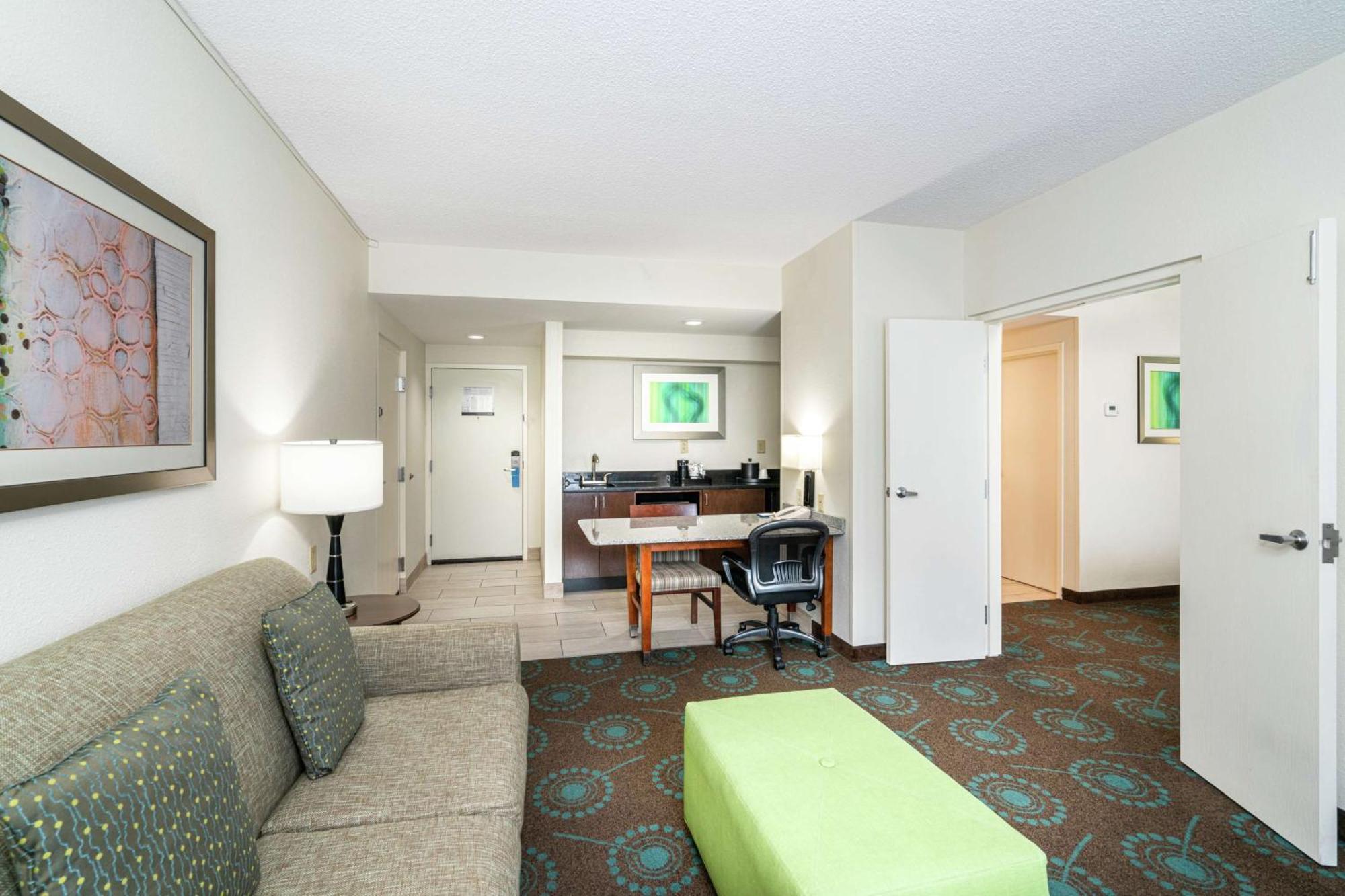 Hotel Hampton & Mooresville