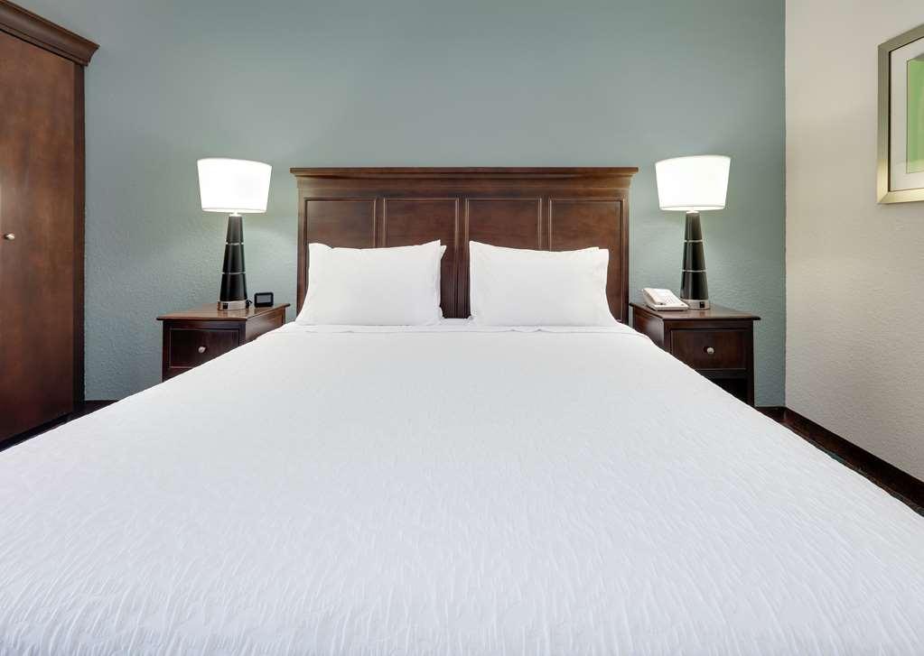 Hampton & Hotel Mooresville