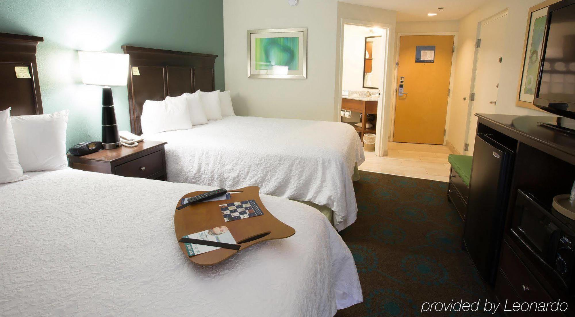 Hotel Hampton & Mooresville