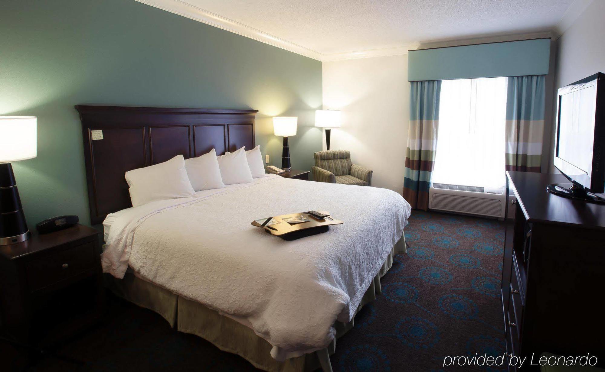 Hotel Hampton & 3*